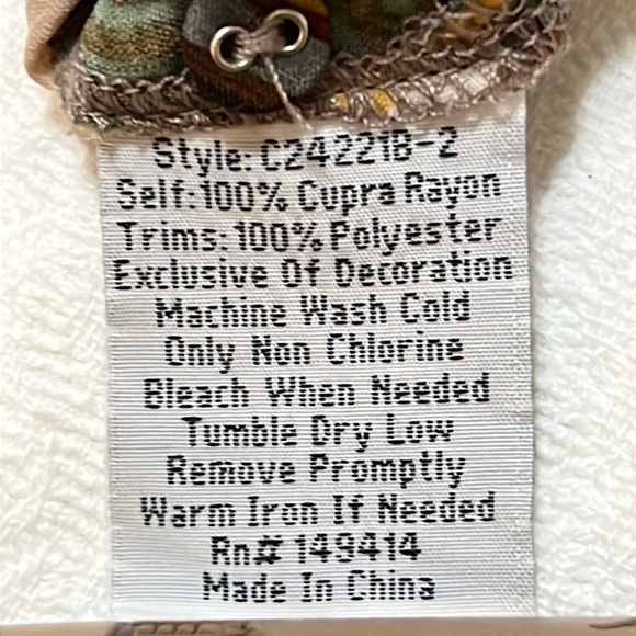 Johnny Was luxe boho style blouse  size medium see measurements - Picture 9 of 9